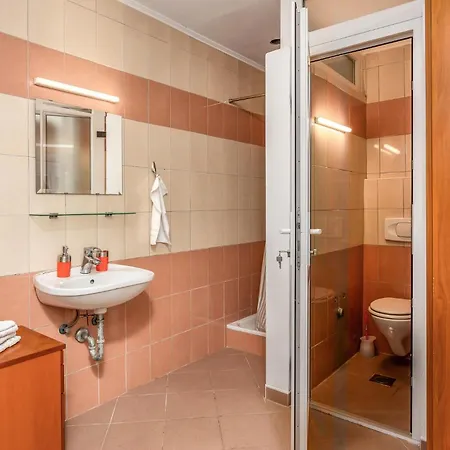 1 Bedroom Amazing In Appartamento