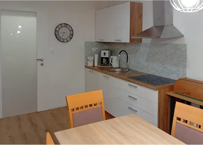 1 Bedroom Amazing In *